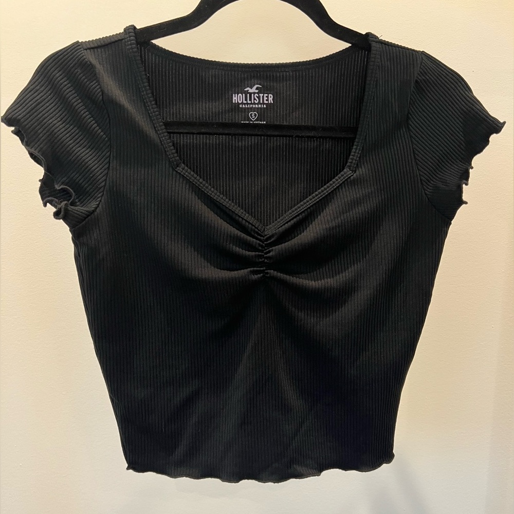 Hollister black ribbed crop top